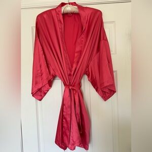 🪸 Vintage 2005 Victoria's Secret Coral Satin Short Robe